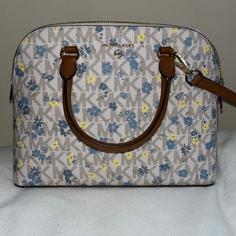 Michael Kors CindyLG Done Satchel